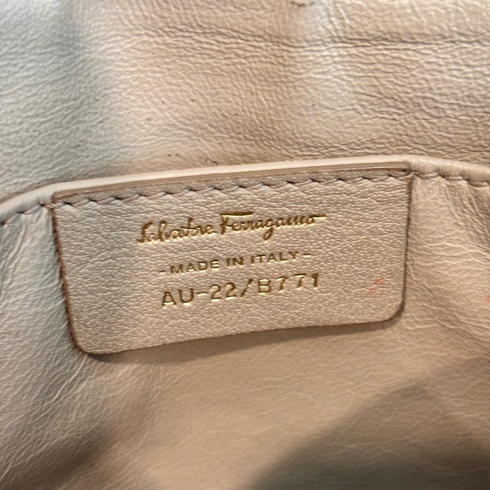 Salvatore Ferragamo Gancini Yellow Leather Flap Chain Shoulder / Crossbody Bag - Picture 12 of 15